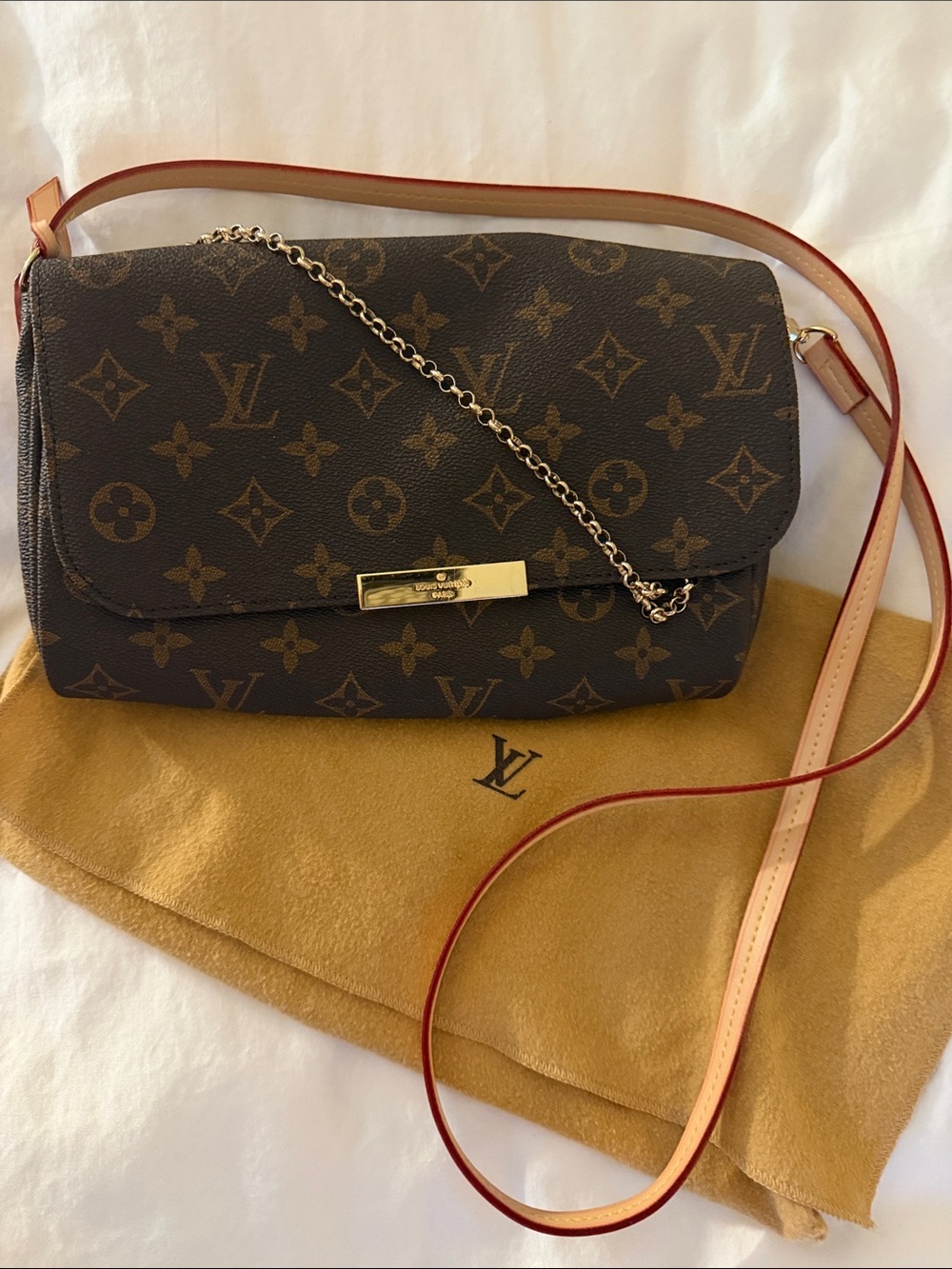 Louis Vuitton Monogram Crossbody with Natural Leather and Red Trim